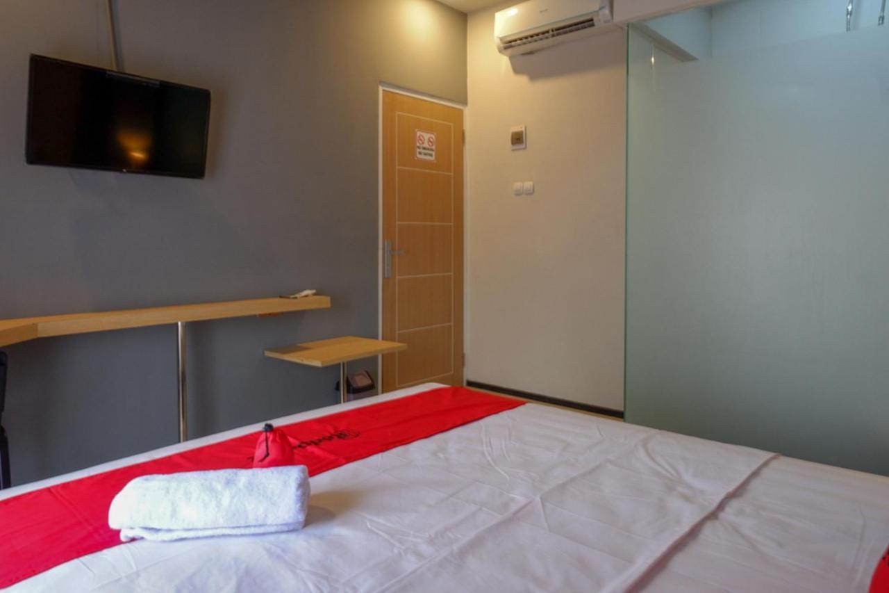 Reddoorz Syariah @ Jalan Sultan Agung 2*